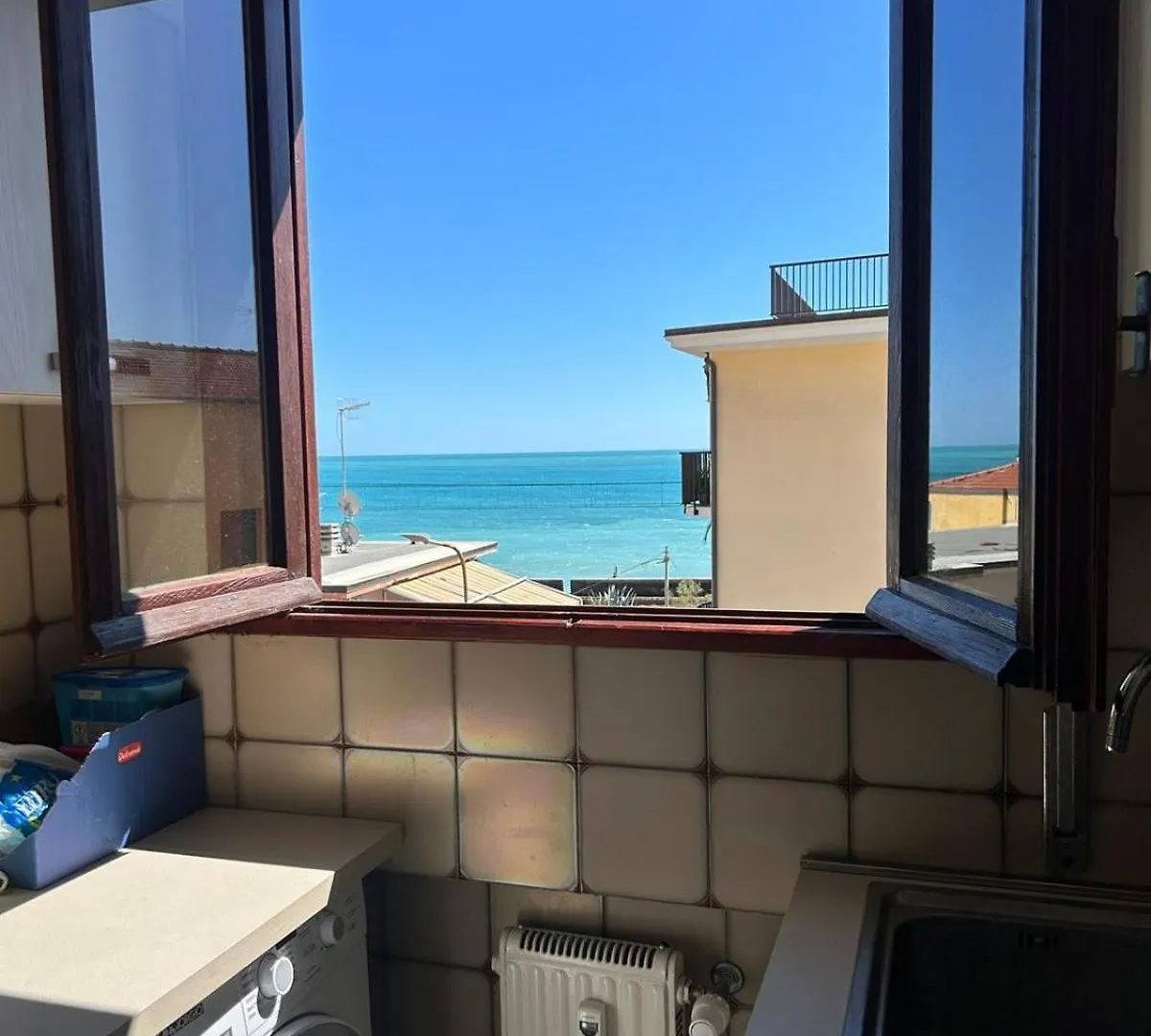 Casa Lora Con Spiaggia Privata Rda Luxury Bordighera 0*,