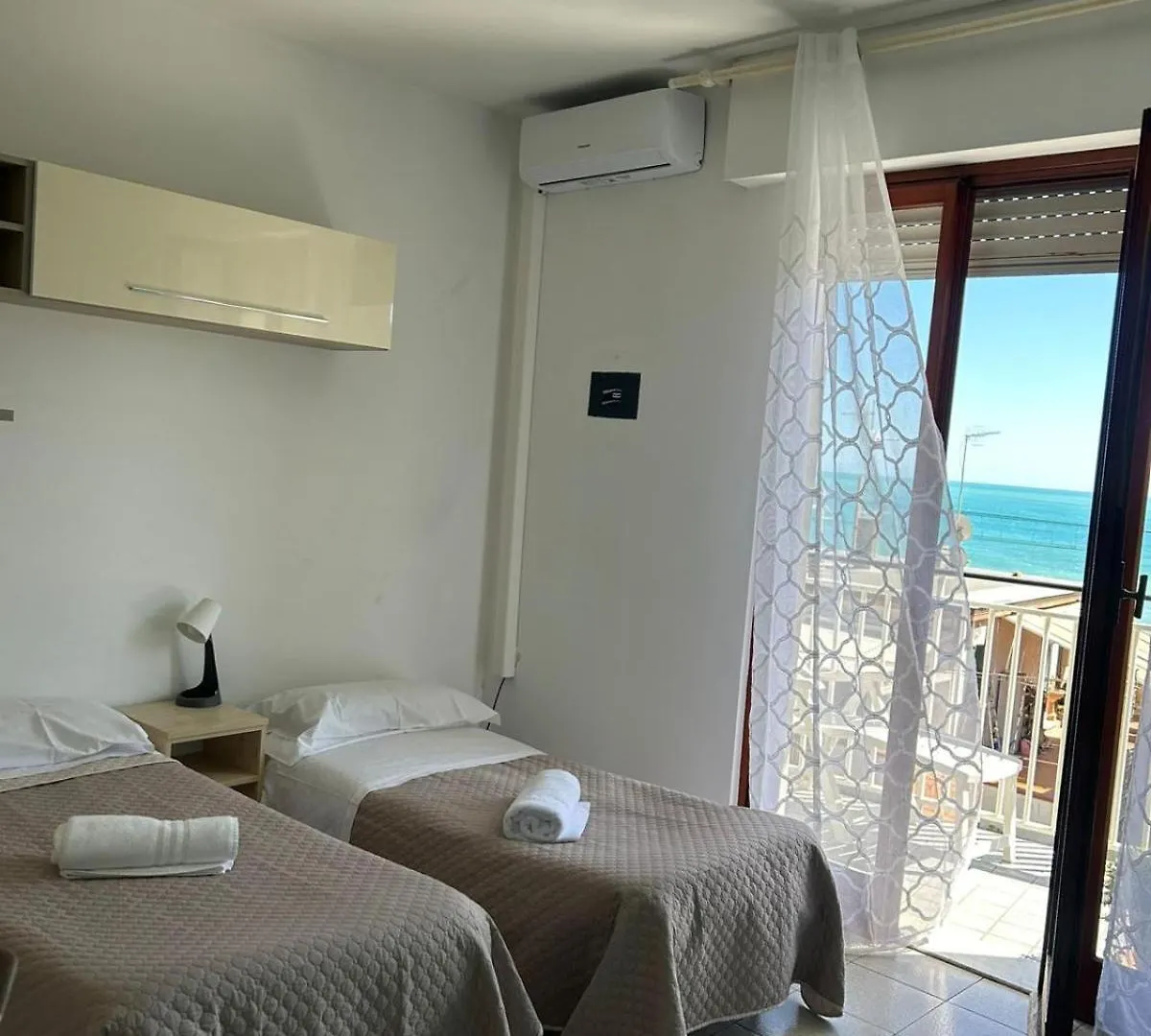 Casa Lora Con Spiaggia Privata Rda Luxury Bordighera Apartment